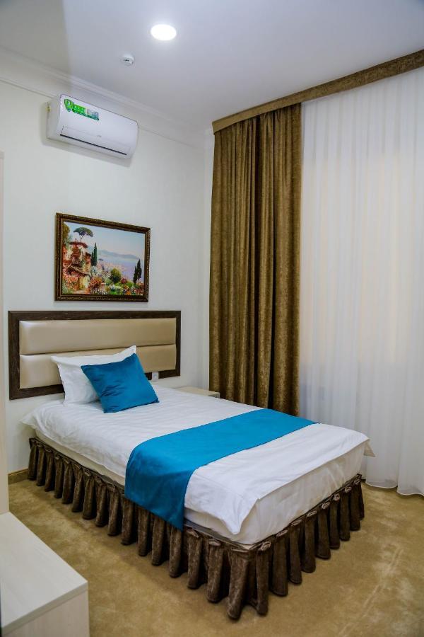 Hotel Globus Taschkent Exterior foto